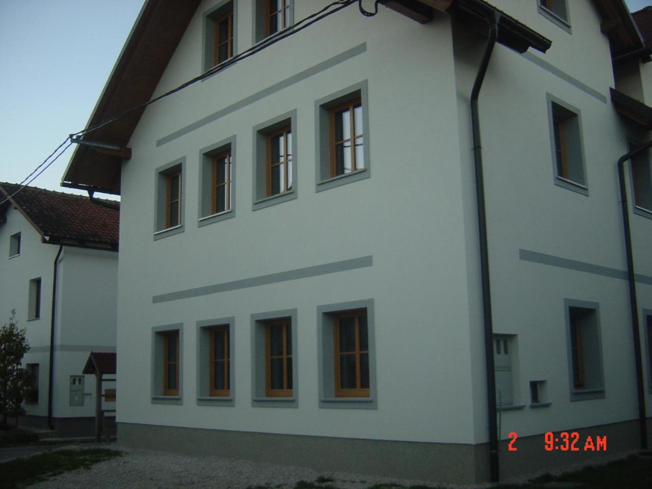 Apartments Vrdjan Cerknica Exterior photo